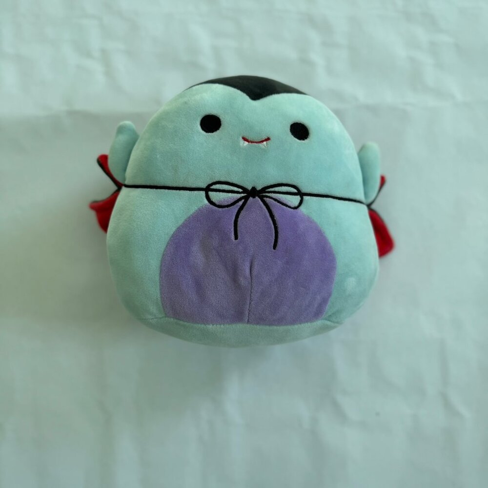 Dracula squishmallow 8 inch